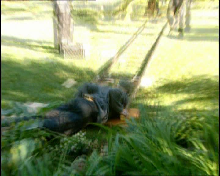 DailyDuff-dot-nl_GirlCanRockDVD-BehindComeCleanVideo0001.jpg