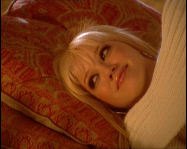 DailyDuff-dot-nl_GirlCanRockDVD-BehindComeCleanVideo0233.jpg DailyDuff-dot-nl_GirlCanRockDVD-BehindComeCleanVideo0233.jpg