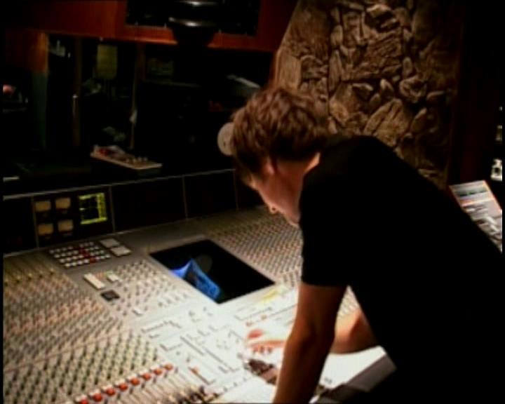 DailyDuff-dot-nl_GirlCanRockDVD-HilarysNewAlbum0013.jpg DailyDuff-dot-nl_GirlCanRockDVD-HilarysNewAlbum0013.jpg