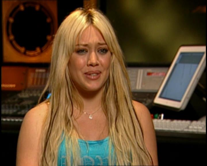 DailyDuff-dot-nl_GirlCanRockDVD-HilarysNewAlbum0015.jpg DailyDuff-dot-nl_GirlCanRockDVD-HilarysNewAlbum0015.jpg