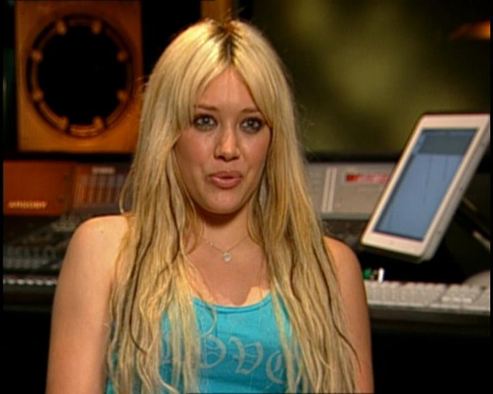 DailyDuff-dot-nl_GirlCanRockDVD-HilarysNewAlbum0086.jpg DailyDuff-dot-nl_GirlCanRockDVD-HilarysNewAlbum0086.jpg