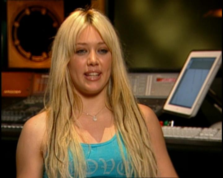 DailyDuff-dot-nl_GirlCanRockDVD-HilarysNewAlbum0100.jpg DailyDuff-dot-nl_GirlCanRockDVD-HilarysNewAlbum0100.jpg