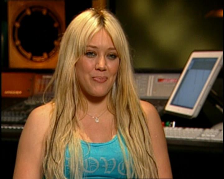 DailyDuff-dot-nl_GirlCanRockDVD-HilarysNewAlbum0104.jpg DailyDuff-dot-nl_GirlCanRockDVD-HilarysNewAlbum0104.jpg