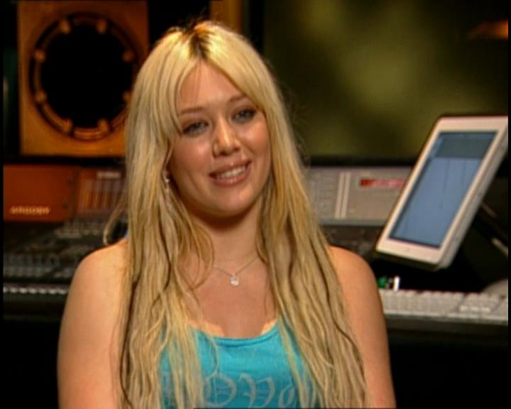 DailyDuff-dot-nl_GirlCanRockDVD-HilarysNewAlbum0114.jpg DailyDuff-dot-nl_GirlCanRockDVD-HilarysNewAlbum0114.jpg