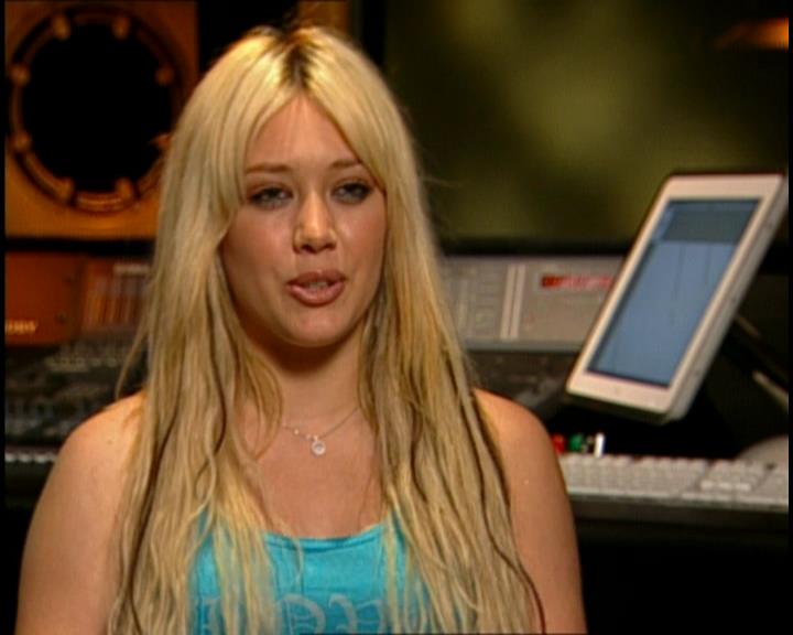 DailyDuff-dot-nl_GirlCanRockDVD-HilarysNewAlbum0148.jpg DailyDuff-dot-nl_GirlCanRockDVD-HilarysNewAlbum0148.jpg