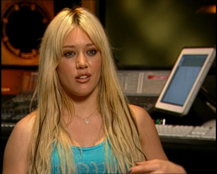 DailyDuff-dot-nl_GirlCanRockDVD-HilarysNewAlbum0151.jpg DailyDuff-dot-nl_GirlCanRockDVD-HilarysNewAlbum0151.jpg