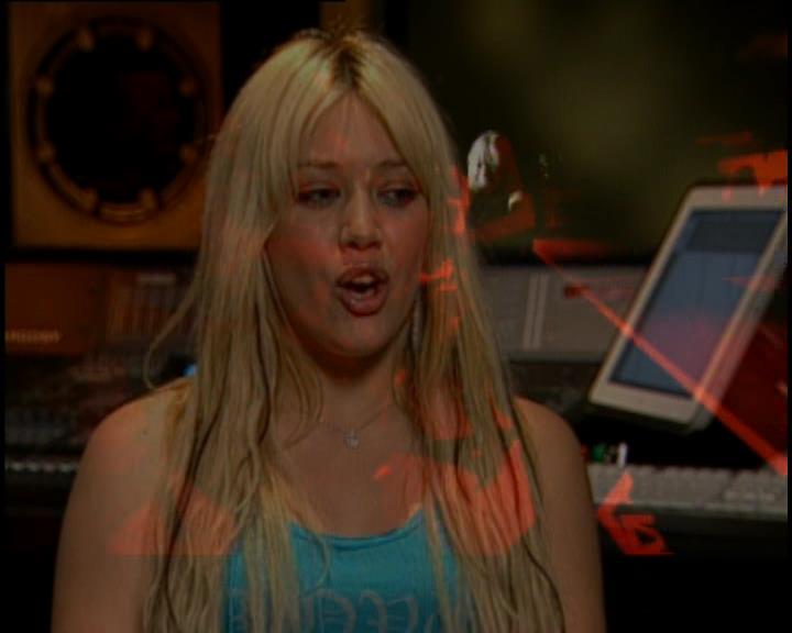 DailyDuff-dot-nl_GirlCanRockDVD-HilarysNewAlbum0164.jpg DailyDuff-dot-nl_GirlCanRockDVD-HilarysNewAlbum0164.jpg