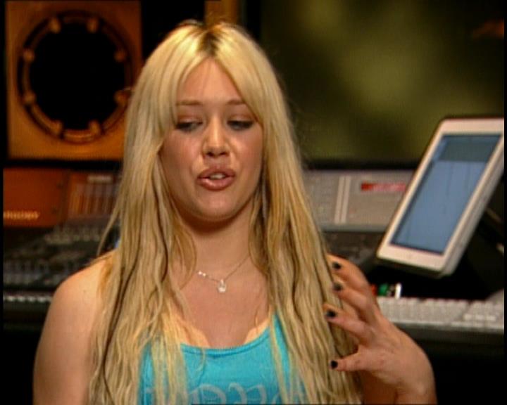 DailyDuff-dot-nl_GirlCanRockDVD-HilarysNewAlbum0171.jpg DailyDuff-dot-nl_GirlCanRockDVD-HilarysNewAlbum0171.jpg