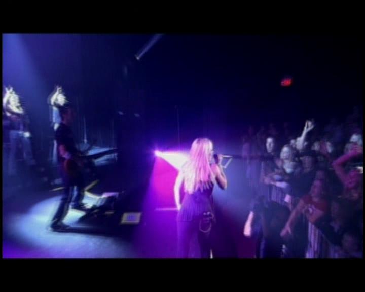 DailyDuff-dot-nl_GirlCanRockDVD-HilarysNewAlbum0184.jpg DailyDuff-dot-nl_GirlCanRockDVD-HilarysNewAlbum0184.jpg