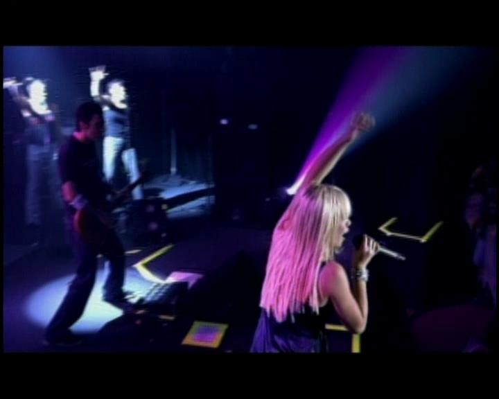 DailyDuff-dot-nl_GirlCanRockDVD-HilarysNewAlbum0185.jpg DailyDuff-dot-nl_GirlCanRockDVD-HilarysNewAlbum0185.jpg