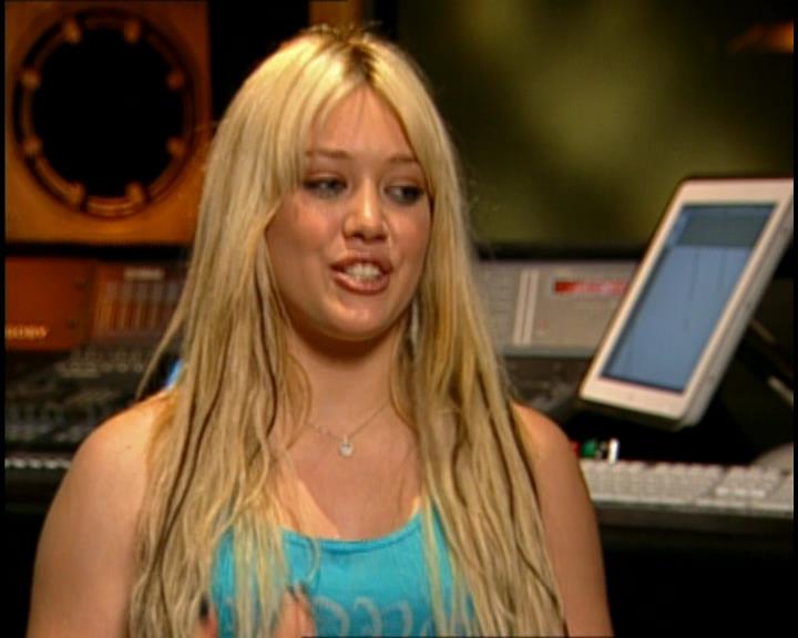 DailyDuff-dot-nl_GirlCanRockDVD-HilarysNewAlbum0187.jpg DailyDuff-dot-nl_GirlCanRockDVD-HilarysNewAlbum0187.jpg