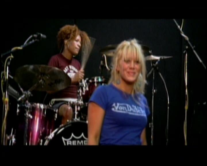 DailyDuff-dot-nl_GirlCanRockDVD-HilarysNewAlbum0196.jpg DailyDuff-dot-nl_GirlCanRockDVD-HilarysNewAlbum0196.jpg