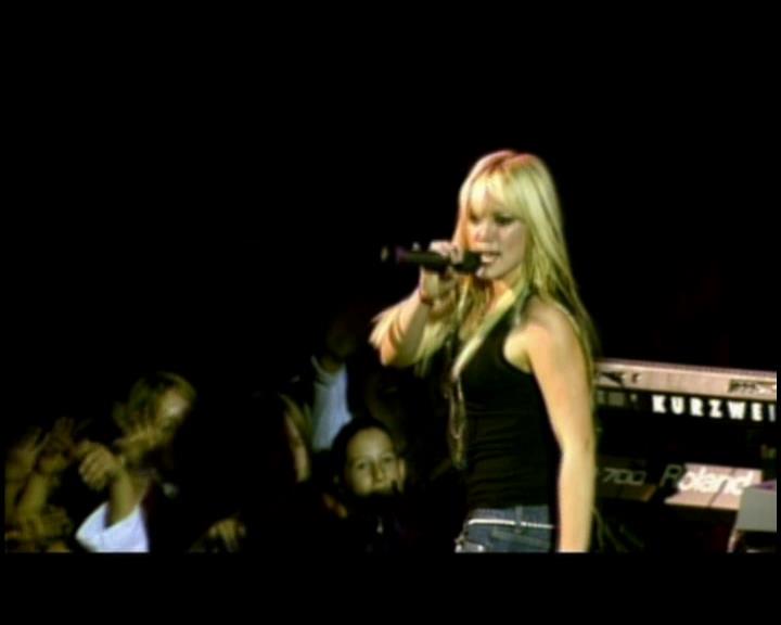 DailyDuff-dot-nl_GirlCanRockDVD-HilarysNewAlbum0217.jpg DailyDuff-dot-nl_GirlCanRockDVD-HilarysNewAlbum0217.jpg