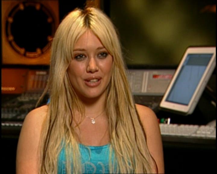 DailyDuff-dot-nl_GirlCanRockDVD-HilarysNewAlbum0230.jpg DailyDuff-dot-nl_GirlCanRockDVD-HilarysNewAlbum0230.jpg