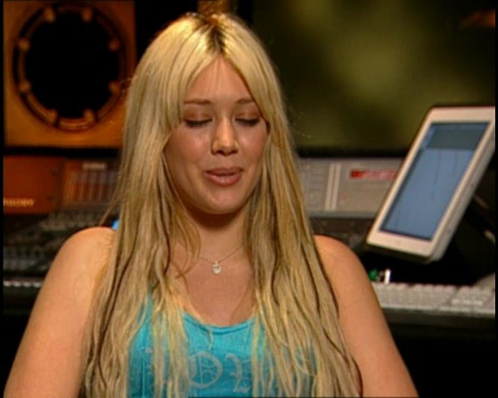 DailyDuff-dot-nl_GirlCanRockDVD-HilarysNewAlbum0237.jpg DailyDuff-dot-nl_GirlCanRockDVD-HilarysNewAlbum0237.jpg