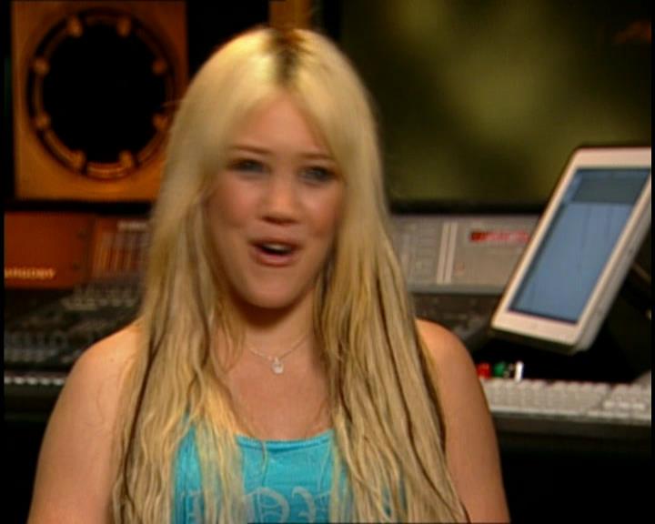 DailyDuff-dot-nl_GirlCanRockDVD-HilarysNewAlbum0253.jpg DailyDuff-dot-nl_GirlCanRockDVD-HilarysNewAlbum0253.jpg