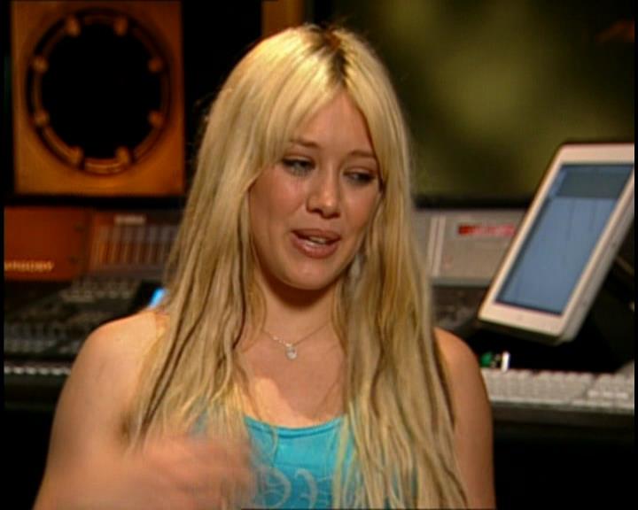 DailyDuff-dot-nl_GirlCanRockDVD-HilarysNewAlbum0254.jpg DailyDuff-dot-nl_GirlCanRockDVD-HilarysNewAlbum0254.jpg