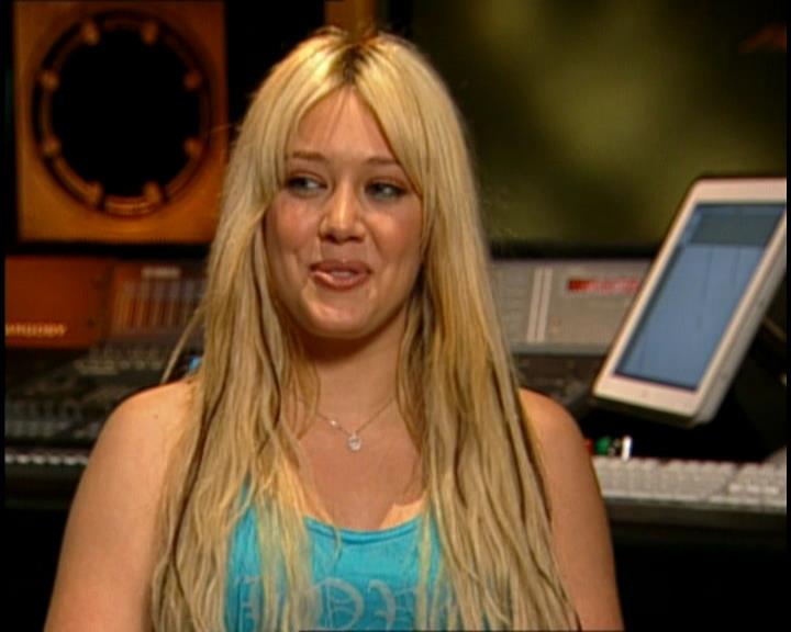 DailyDuff-dot-nl_GirlCanRockDVD-HilarysNewAlbum0259.jpg DailyDuff-dot-nl_GirlCanRockDVD-HilarysNewAlbum0259.jpg