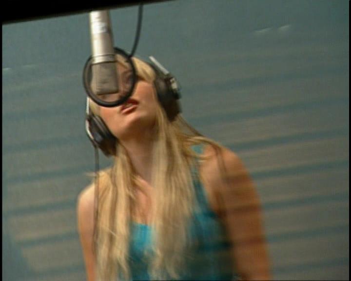 DailyDuff-dot-nl_GirlCanRockDVD-HilarysNewAlbum0276.jpg DailyDuff-dot-nl_GirlCanRockDVD-HilarysNewAlbum0276.jpg