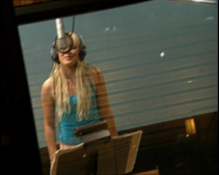 DailyDuff-dot-nl_GirlCanRockDVD-HilarysNewAlbum0286.jpg DailyDuff-dot-nl_GirlCanRockDVD-HilarysNewAlbum0286.jpg