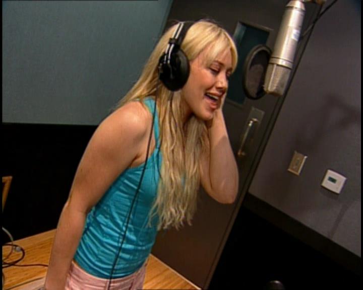 DailyDuff-dot-nl_GirlCanRockDVD-HilarysNewAlbum0309.jpg DailyDuff-dot-nl_GirlCanRockDVD-HilarysNewAlbum0309.jpg