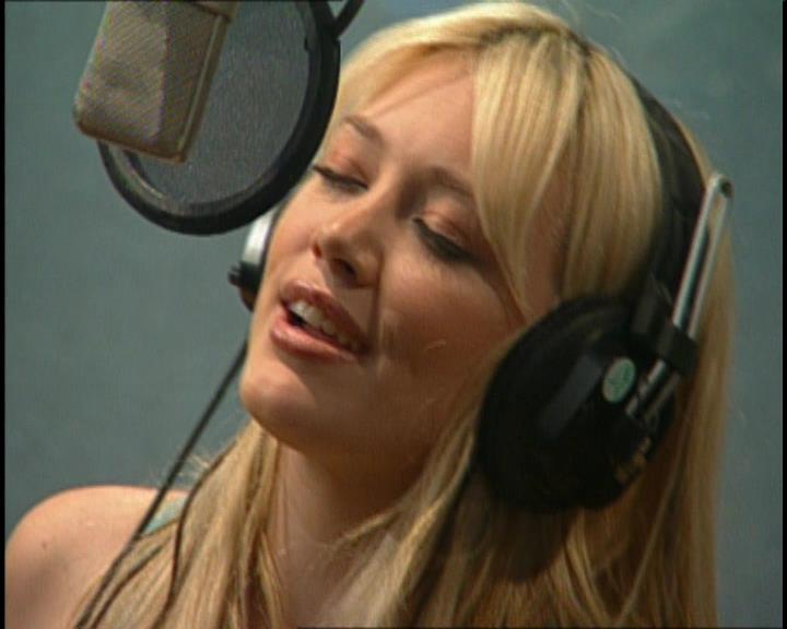 DailyDuff-dot-nl_GirlCanRockDVD-HilarysNewAlbum0314.jpg
