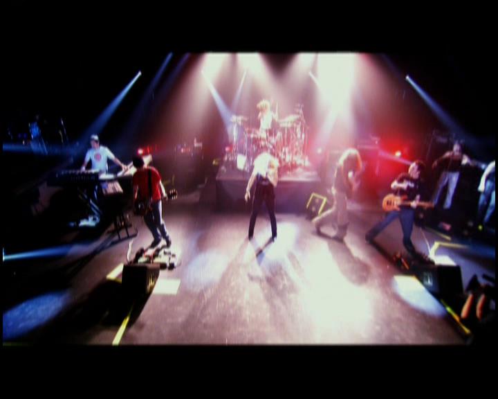DailyDuff-dot-nl_GirlCanRockDVD-TheTour0006.jpg