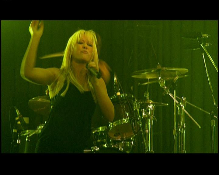 DailyDuff-dot-nl_GirlCanRockDVD-TheTour0013.jpg