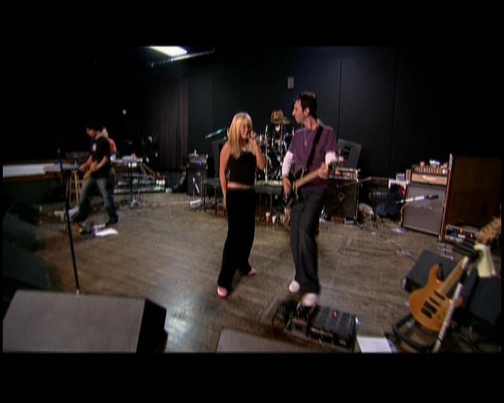 DailyDuff-dot-nl_GirlCanRockDVD-TheTour0234.jpg DailyDuff-dot-nl_GirlCanRockDVD-TheTour0234.jpg