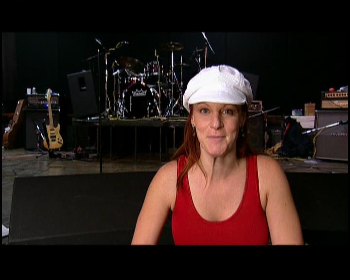 DailyDuff-dot-nl_GirlCanRockDVD-TheTour0323.jpg