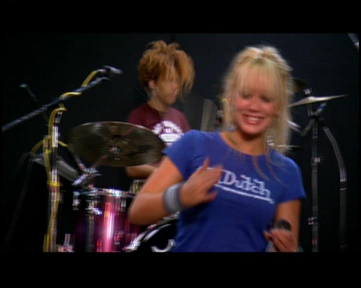 DailyDuff-dot-nl_GirlCanRockDVD-TheTour0341.jpg DailyDuff-dot-nl_GirlCanRockDVD-TheTour0341.jpg