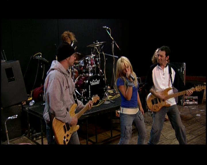 DailyDuff-dot-nl_GirlCanRockDVD-TheTour0413.jpg DailyDuff-dot-nl_GirlCanRockDVD-TheTour0413.jpg