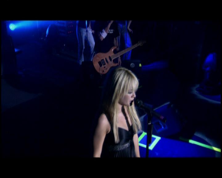 DailyDuff-dot-nl_GirlCanRockDVD-TheTour0727.jpg