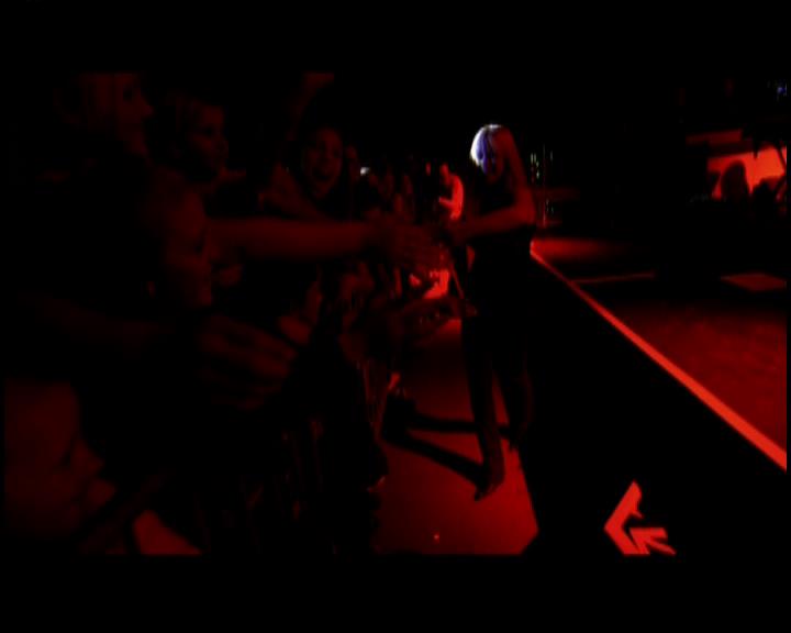 DailyDuff-dot-nl_GirlCanRockDVD-TheTour0840.jpg DailyDuff-dot-nl_GirlCanRockDVD-TheTour0840.jpg