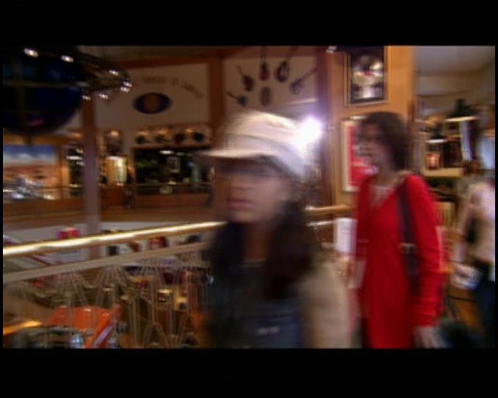 DailyDuff-dot-nl_GirlCanRockDVD-TheTour0869.jpg DailyDuff-dot-nl_GirlCanRockDVD-TheTour0869.jpg