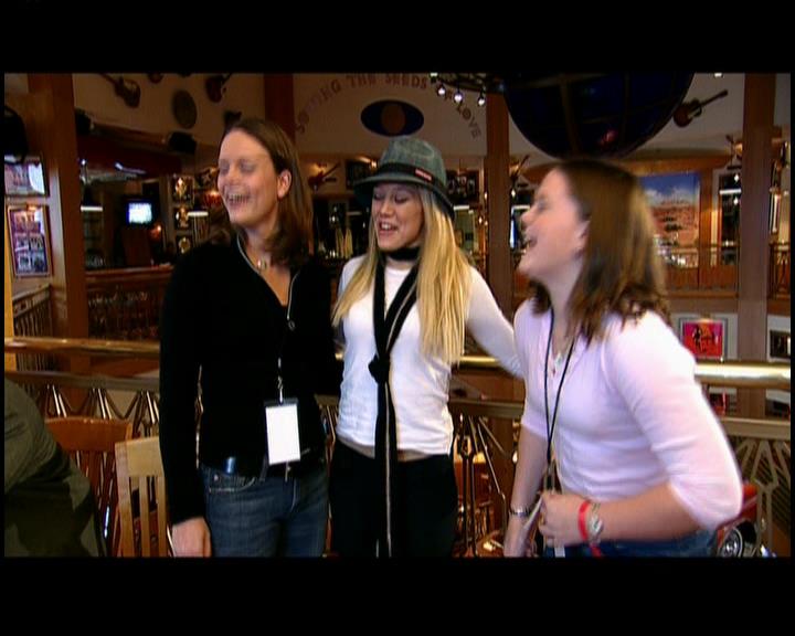 DailyDuff-dot-nl_GirlCanRockDVD-TheTour0923.jpg
