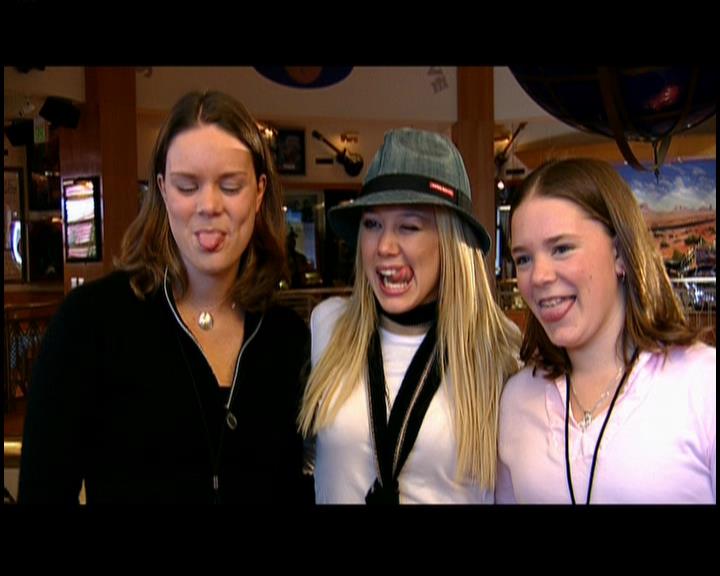 DailyDuff-dot-nl_GirlCanRockDVD-TheTour0925.jpg
