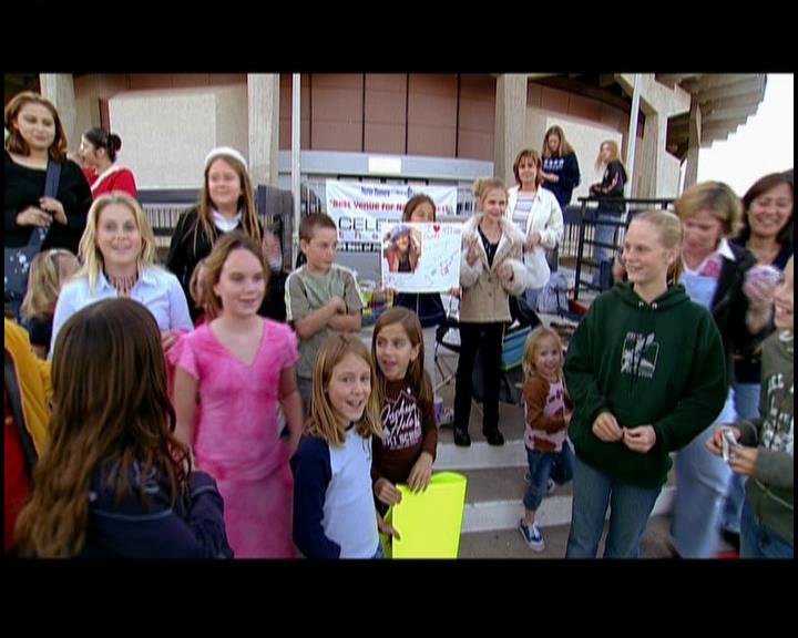 DailyDuff-dot-nl_GirlCanRockDVD-TheTour1268.jpg DailyDuff-dot-nl_GirlCanRockDVD-TheTour1268.jpg