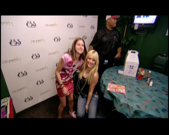 DailyDuff-dot-nl_GirlCanRockDVD-TheTour1346.jpg DailyDuff-dot-nl_GirlCanRockDVD-TheTour1346.jpg