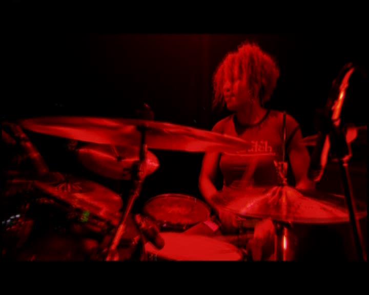 DailyDuff-dot-nl_GirlCanRockDVD-TheTour1528.jpg DailyDuff-dot-nl_GirlCanRockDVD-TheTour1528.jpg