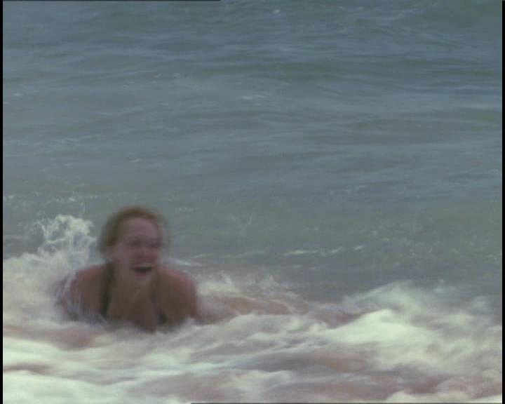 DailyDuff-dot-nl_GirlCanRockDVD-InterviewsAndFeaturettes-HilaryHangTen0070.jpg DailyDuff-dot-nl_GirlCanRockDVD-InterviewsAndFeaturettes-HilaryHangTen0070.jpg