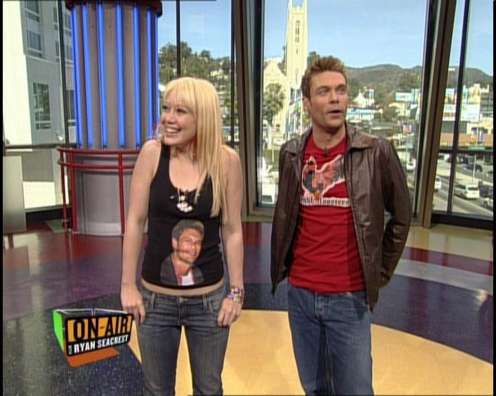 DailyDuff-dot-nl_GirlCanRockDVD-InterviewsAndFeaturettes-HilaryOnAirWithRyanSeacrest0019.jpg