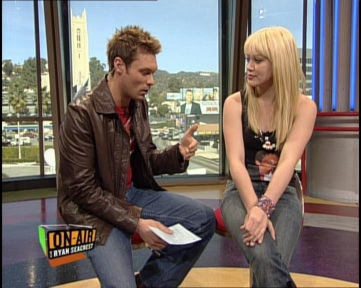 DailyDuff-dot-nl_GirlCanRockDVD-InterviewsAndFeaturettes-HilaryOnAirWithRyanSeacrest0182.jpg