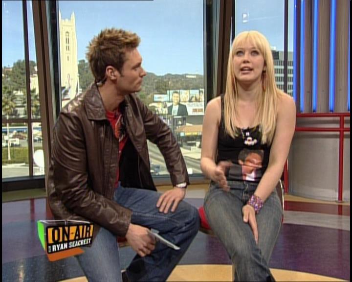 DailyDuff-dot-nl_GirlCanRockDVD-InterviewsAndFeaturettes-HilaryOnAirWithRyanSeacrest0195.jpg