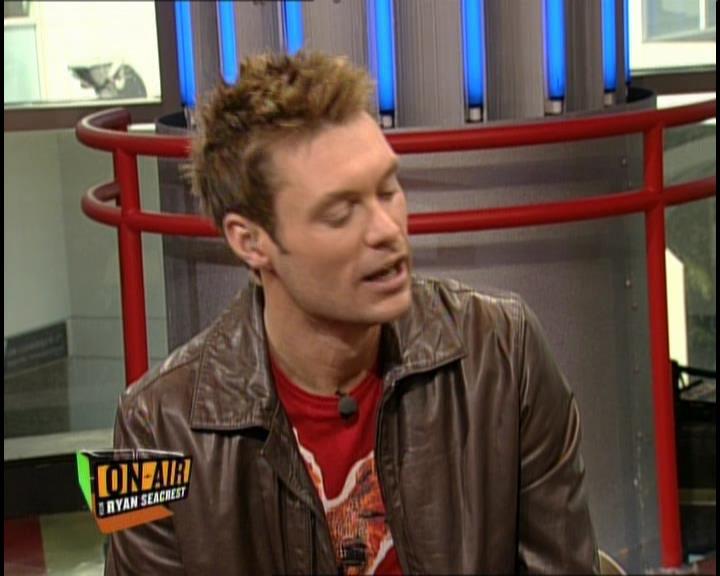DailyDuff-dot-nl_GirlCanRockDVD-InterviewsAndFeaturettes-HilaryOnAirWithRyanSeacrest0424.jpg