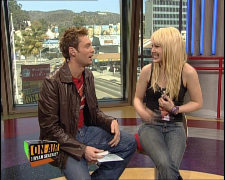 DailyDuff-dot-nl_GirlCanRockDVD-InterviewsAndFeaturettes-HilaryOnAirWithRyanSeacrest0436.jpg