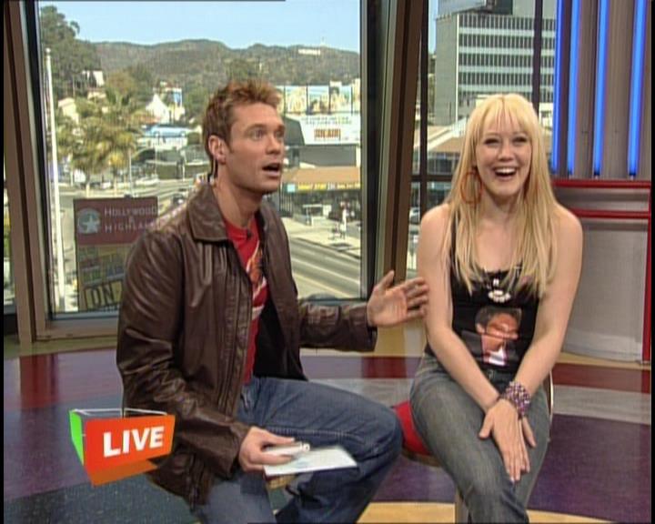 DailyDuff-dot-nl_GirlCanRockDVD-InterviewsAndFeaturettes-HilaryOnAirWithRyanSeacrest0448.jpg