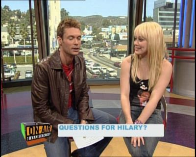 DailyDuff-dot-nl_GirlCanRockDVD-InterviewsAndFeaturettes-HilaryOnAirWithRyanSeacrest0093.jpg