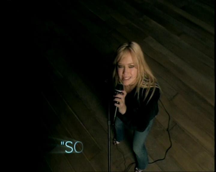 DailyDuff-dot-nl_GirlCanRockDVD-InterviewsAndFeaturettes-Sneakpeak-ACinderellaStorySoundtrack0030.jpg