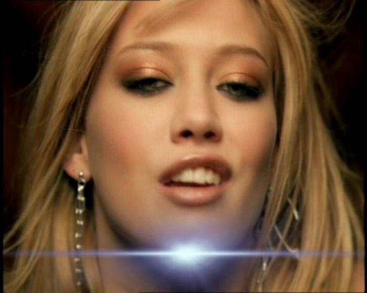 DailyDuff-dot-nl_GirlCanRockDVD-InterviewsAndFeaturettes-Sneakpeak-ACinderellaStorySoundtrack0035.jpg